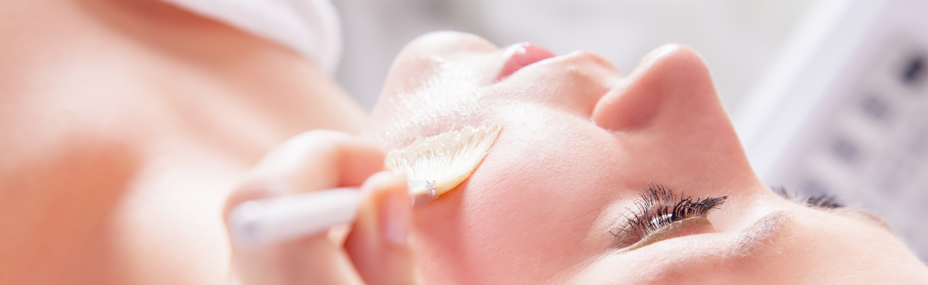 ProLift Mandelic Glow Behandlung.